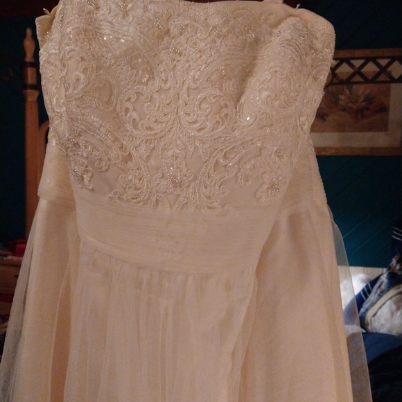 Ivory Strapless Wedding Dress NWT!! - Picture 1 of 7